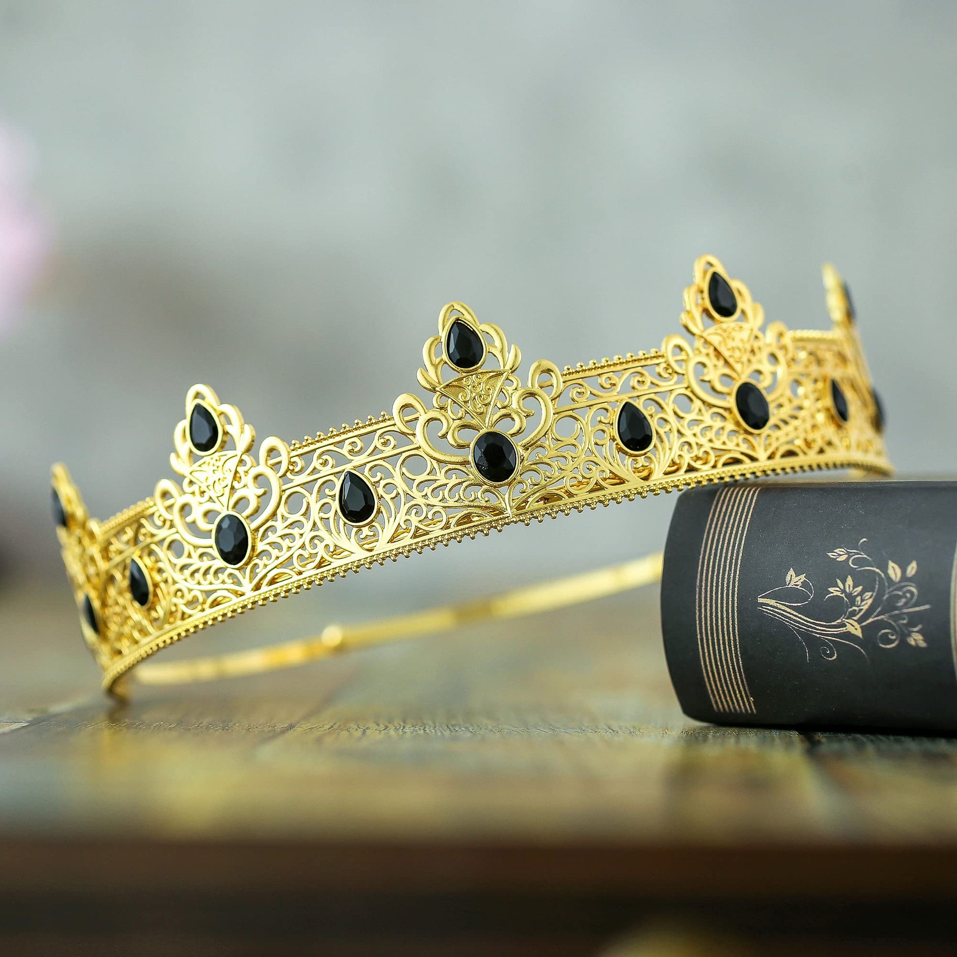 NA King Crown and Birthday Sash, Prom Decoration Gifts for Men (Gold-1)