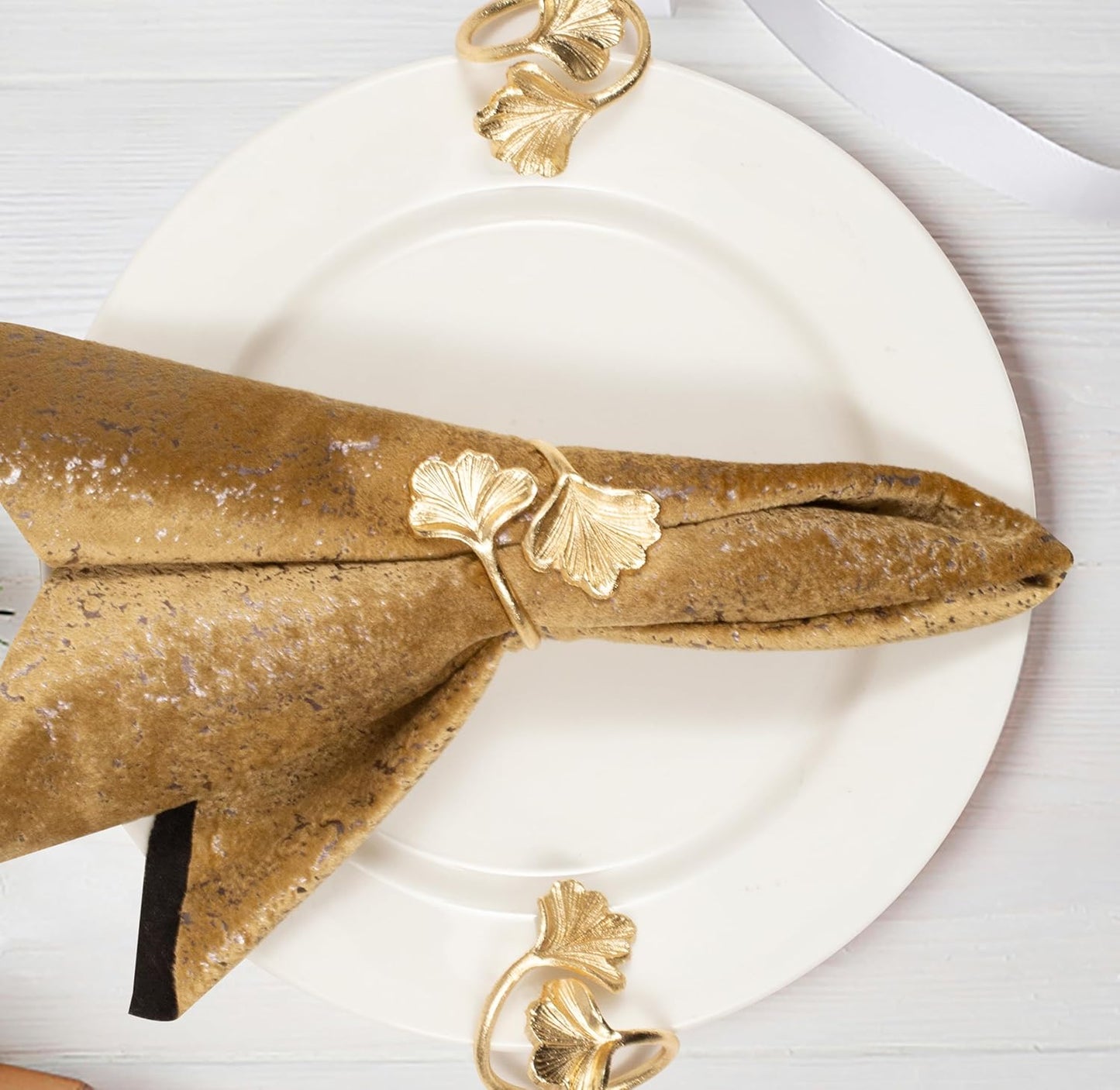Decorative Gold Napkin Rings Set of 10 - Ginkgo Leaf Lightweight Metal Napkin Holders for Wedding Party Holiday Banquet Christmas Dinner Delicate Serviette Buckles Decor - CLEENTABLE