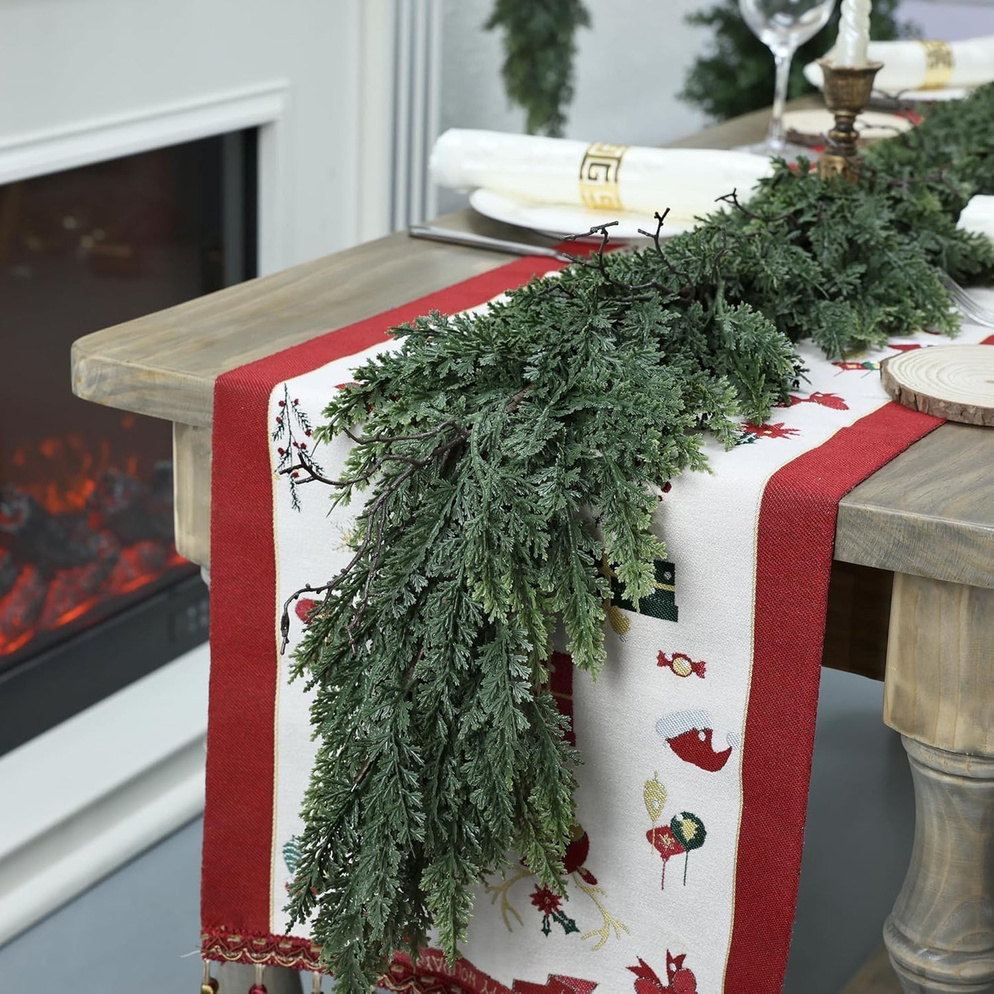 Realistic Christmas Garland for Mantle 16FT Real Touch Thick/Lush Artificial Cedar Garlands Christmas Decorations Indoor Christmas Garland for Stairs Railing Outdoor Table Holiday Decor Greenery