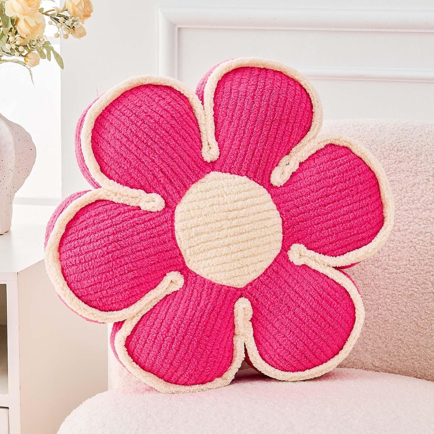 Flower Pillow, Soft Flower Decorative Throw Pillow, Cute Daisy Flower Shaped Seating Floor Cushion Room Décor Plush Pillows for Sofa Couch Bed (13.7 Inch, Hot Pink)