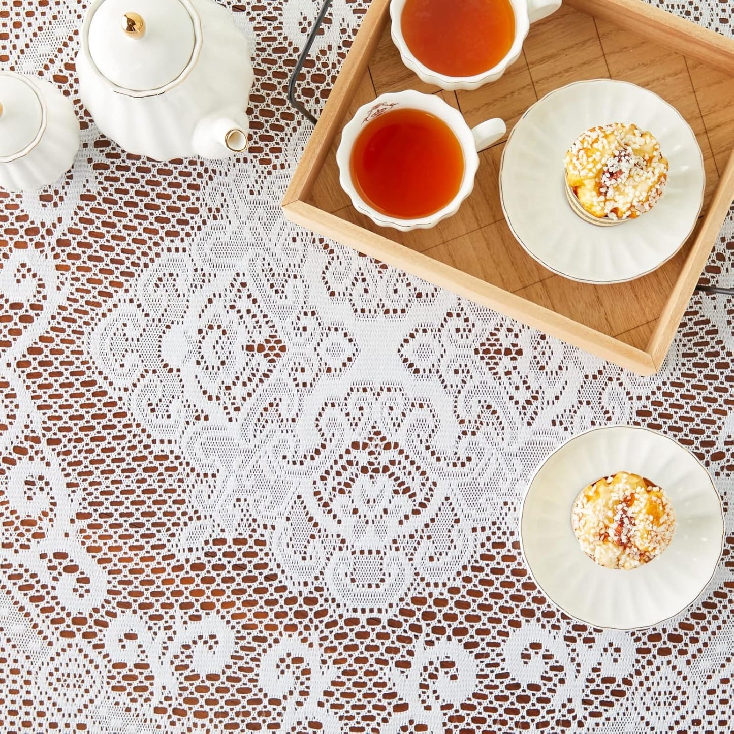 Juvale Round Lace Tablecloth - 59-Inch White Polyester - Scalloped Edge Circle Tablecloth with Floral Overlay & Vintage Decor for Wedding Receptions & Home