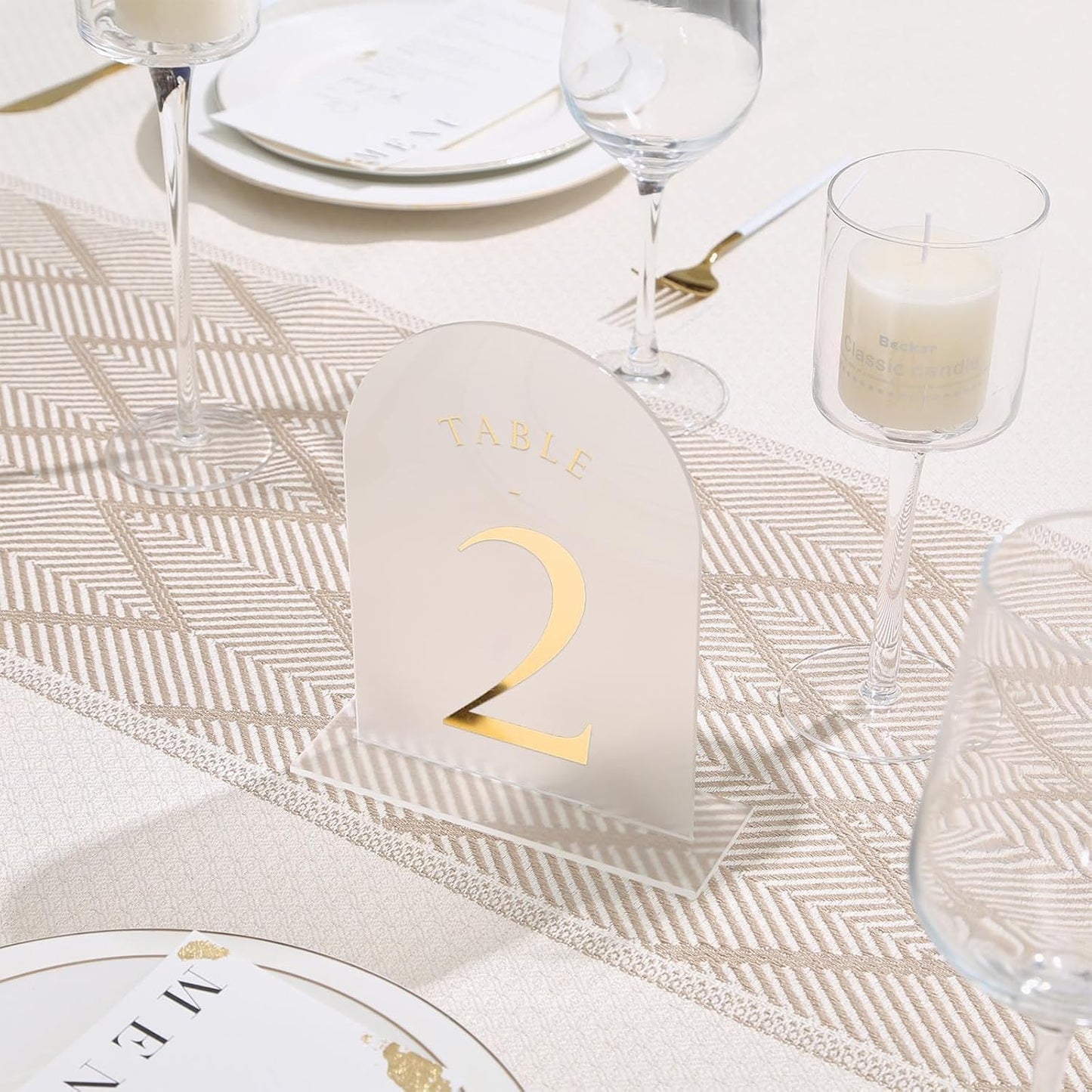 UNIQOOO Frosted Arch Wedding Table Numbers 1-20, Gold Foil Printed 5x7 Acrylic Display Signs and Holders, Pack of 20, Perfect for Centerpiece, Reception, Decoration, Party, Anniversary, Event