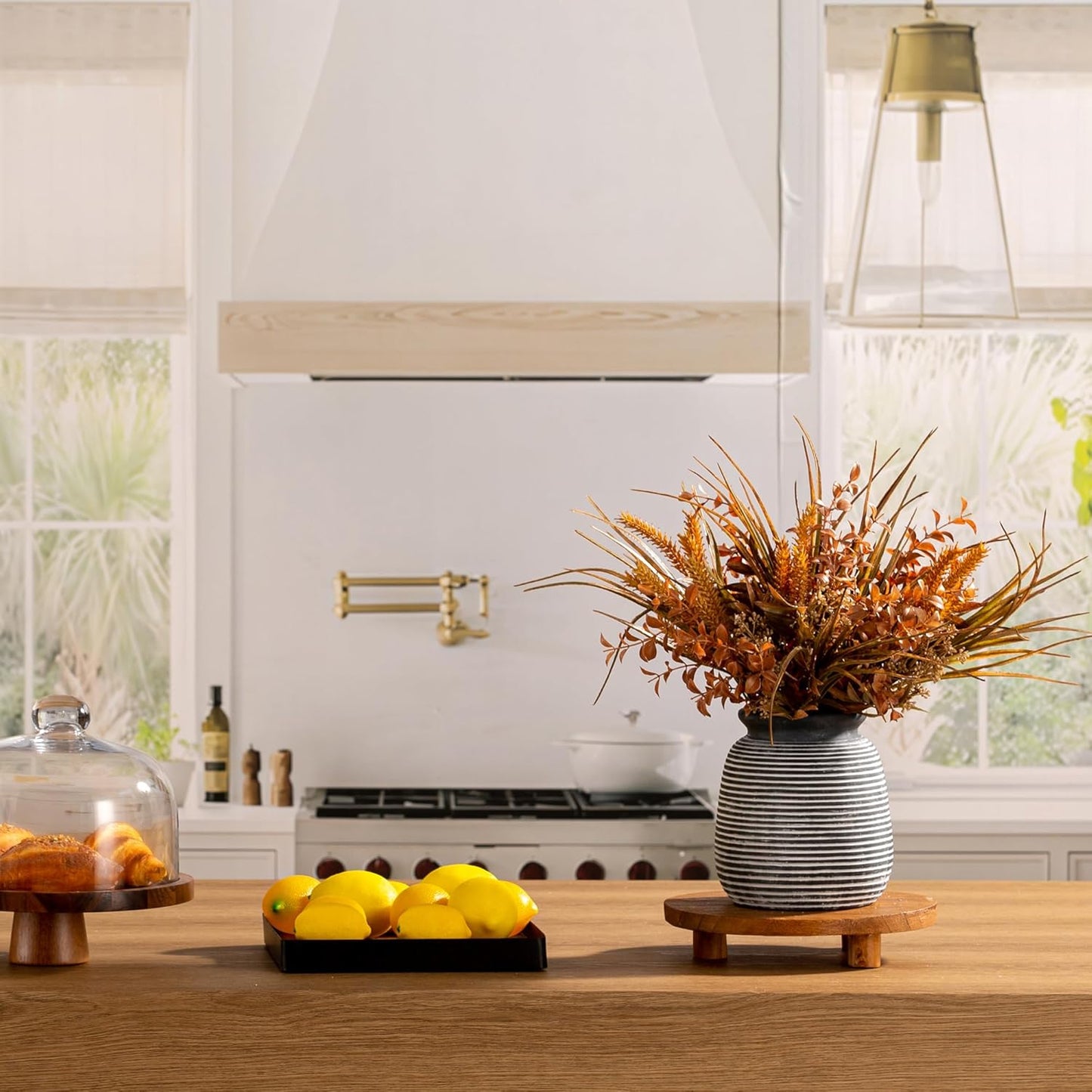 Ceramic Rustic Vase, Small Flower Farmhouse Vases Home Decor, 6“ Short Pottery Decorative Pampas Vase for Table Living Room Entryway Mantel Bookshelf Bedroom Bathroom Kitchen-Black