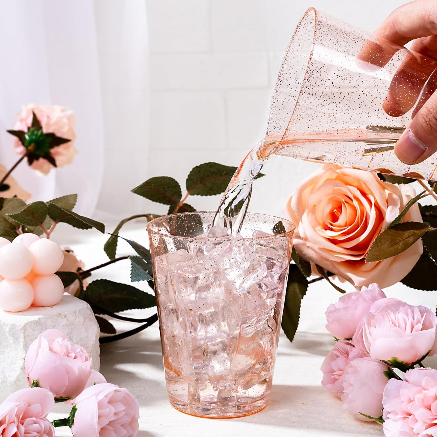 DaYammi 100 Pack 10 Oz Plastic Cups Glitter Disposable Cups in Assorted Colors,Plastic cup with 4 Colors, Disposable Wine Glasses Heavy Duty disposable Tumblers Drinking Cocktail Glasses for Party