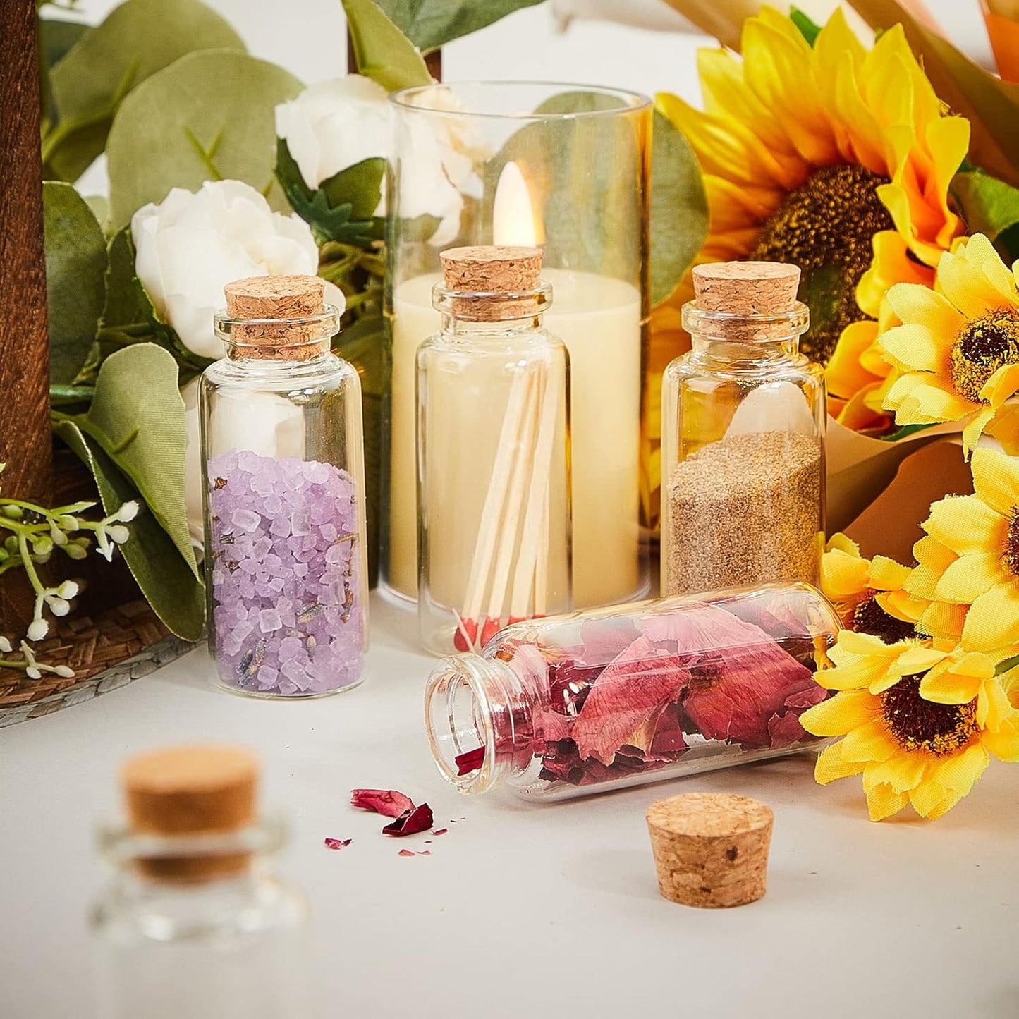 Gerrii 100 Pcs 30 ml Mini Glass Bottles with Wood Cork Stoppers, Mini Potion Glass Vials Small Clear Bottles Wishing Message Spell Tiny Jars Sand Art for Halloween Decoration Wedding DIY Favor