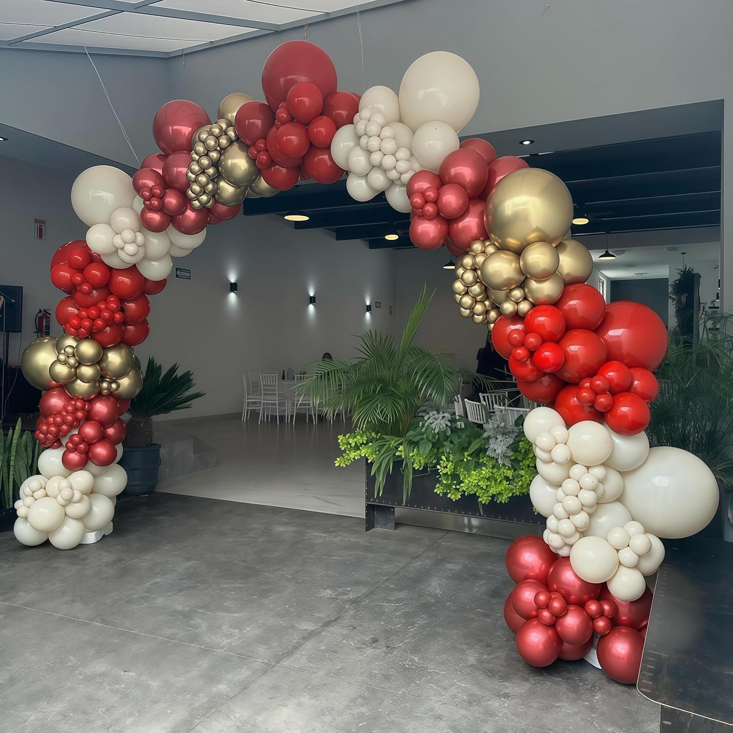 Red and White Balloons Set, Red Sand White and Gold Latex Balloons for Christmas Holiday Winter New Year Party Decorations