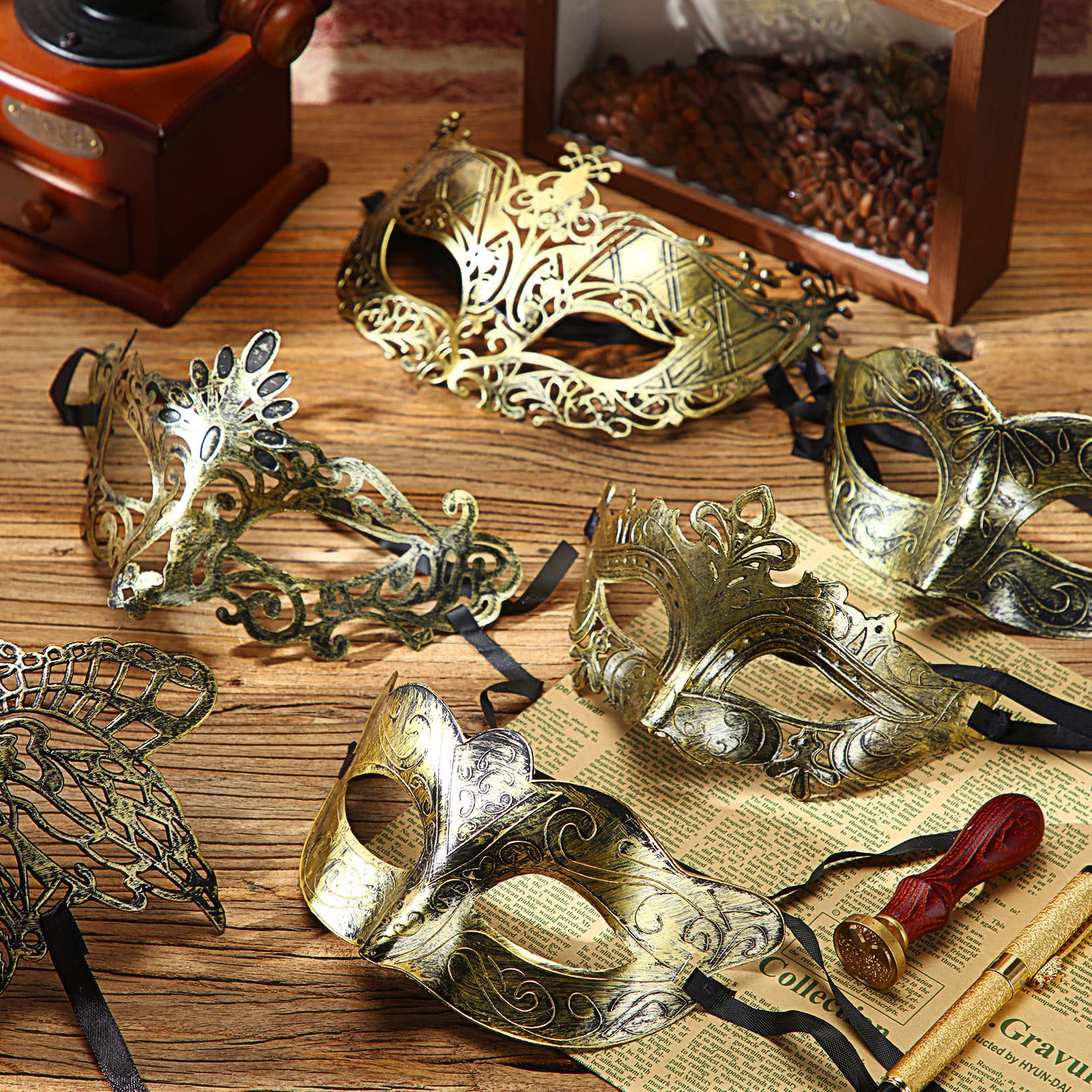 Yunsailing Masquerade Masks with Straps for Women Men,Gold