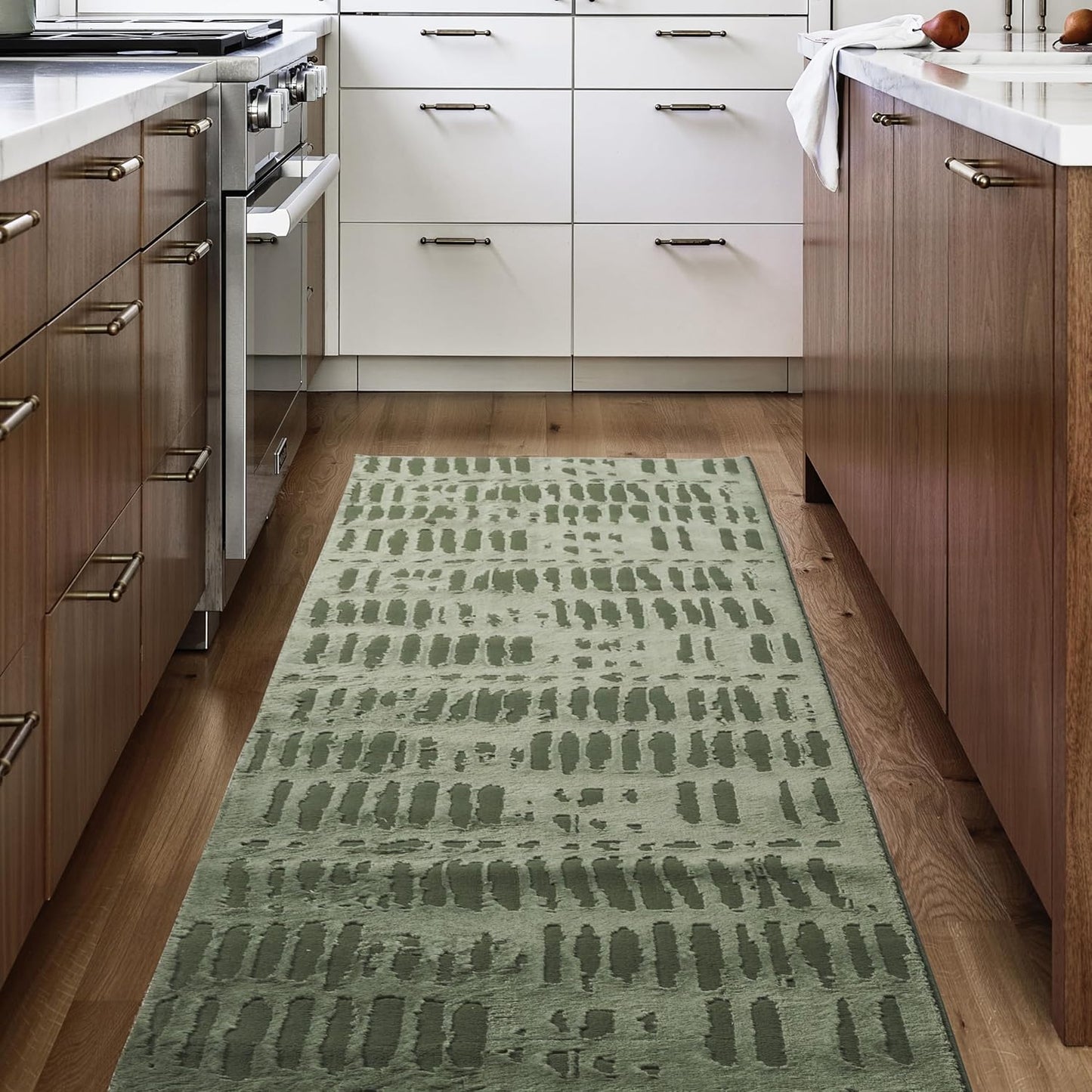 Revival Rugs Shell 2'7"x9' Machine Washable Runner Rug for Hallway Entryway - 100% Recycled Oeko-TEX Certified, Medium Pile, Green