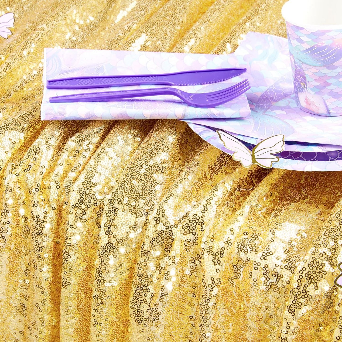 QueenDream Gold Sequin Tablecloth 60x102 Inch Sparkly Gold Wedding Tablecloth for Baby Shower Birthday Christmas Party Decorations