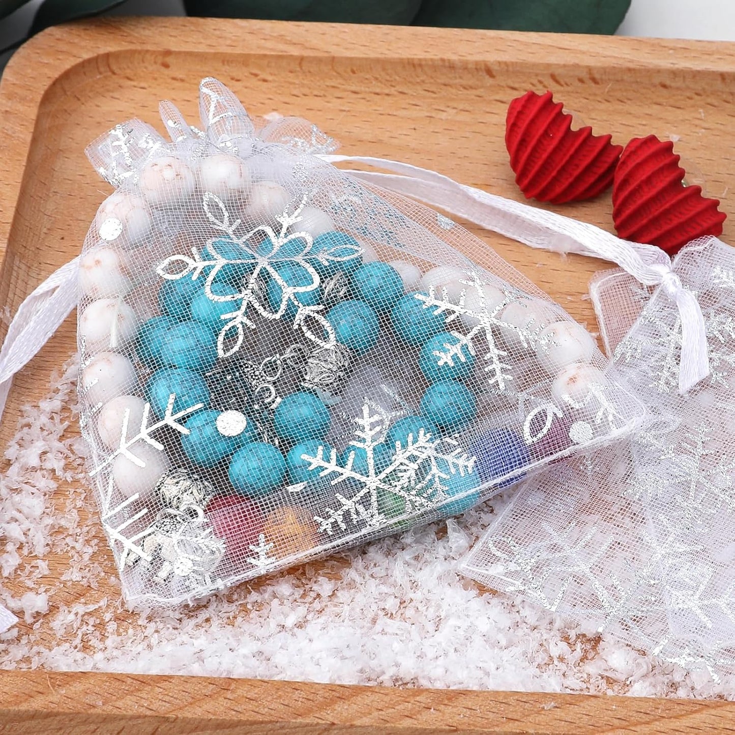 jijAcraft 4x6 Inch Christmas Organza Bags - 50Pcs White Snowflake Gift Bags with Drawstring, Xmas Party Favor Sheer Mesh Pouches for Winter Gift, Candy, Jewelry Bag