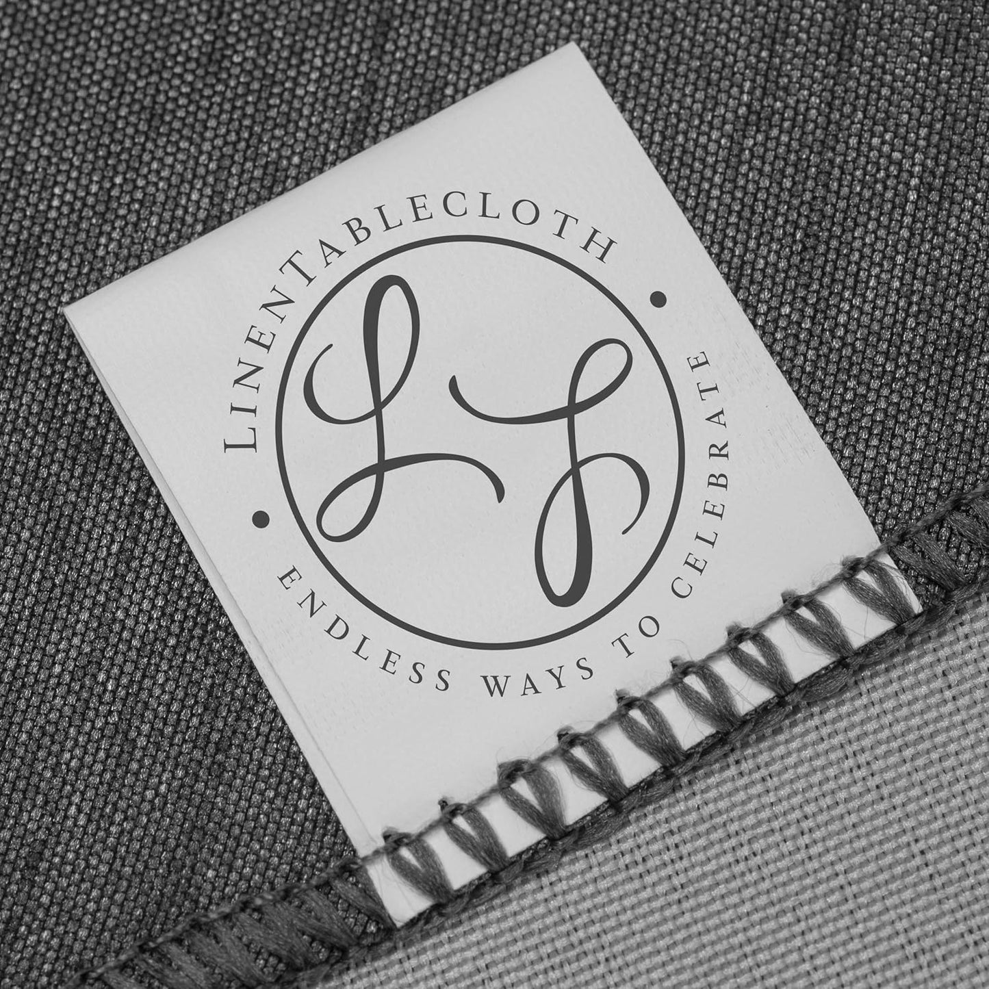 LinenTablecloth 132-Inch Round Polyester Tablecloth Black